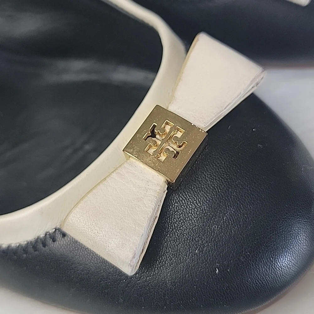 TORY BURCH Navy Blue White Edge Bow Gold Tone Logo Preppy Nautical Wedge Heels 9